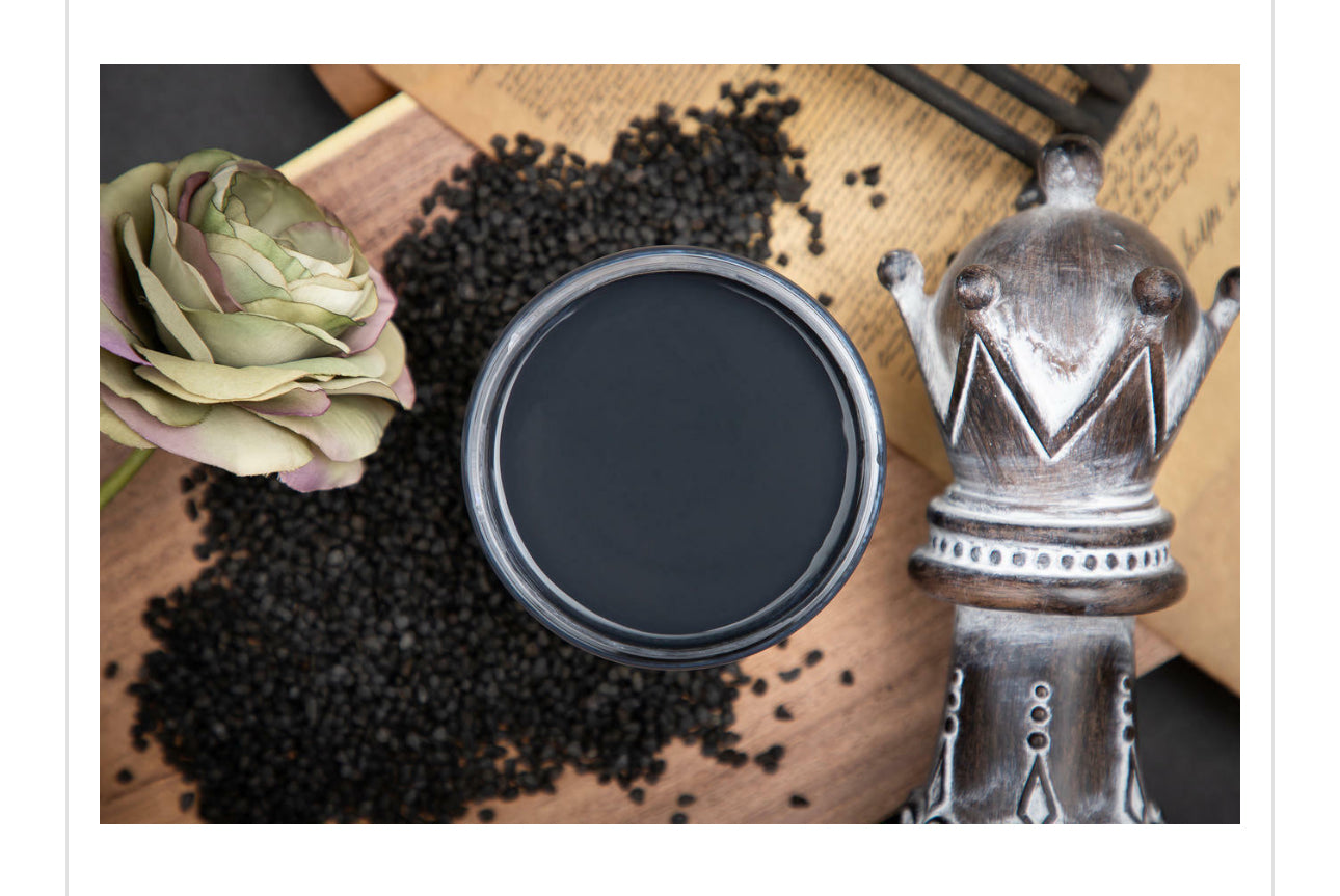 Dixie Belle Mineral Chalk Paint, Hurricane Gray
